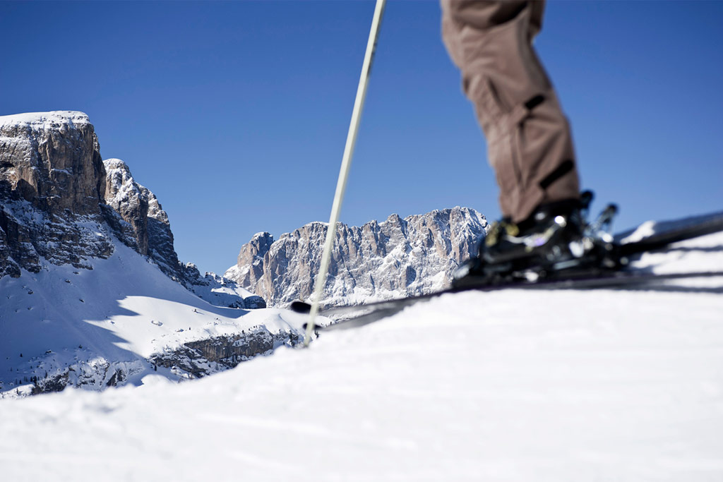 Skiing Selva Gardena - Passo Gardena