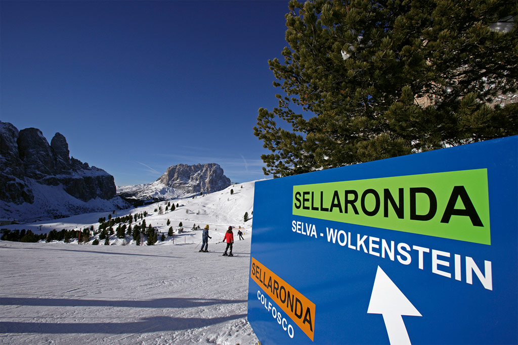 Skiing in the Sellaronda
